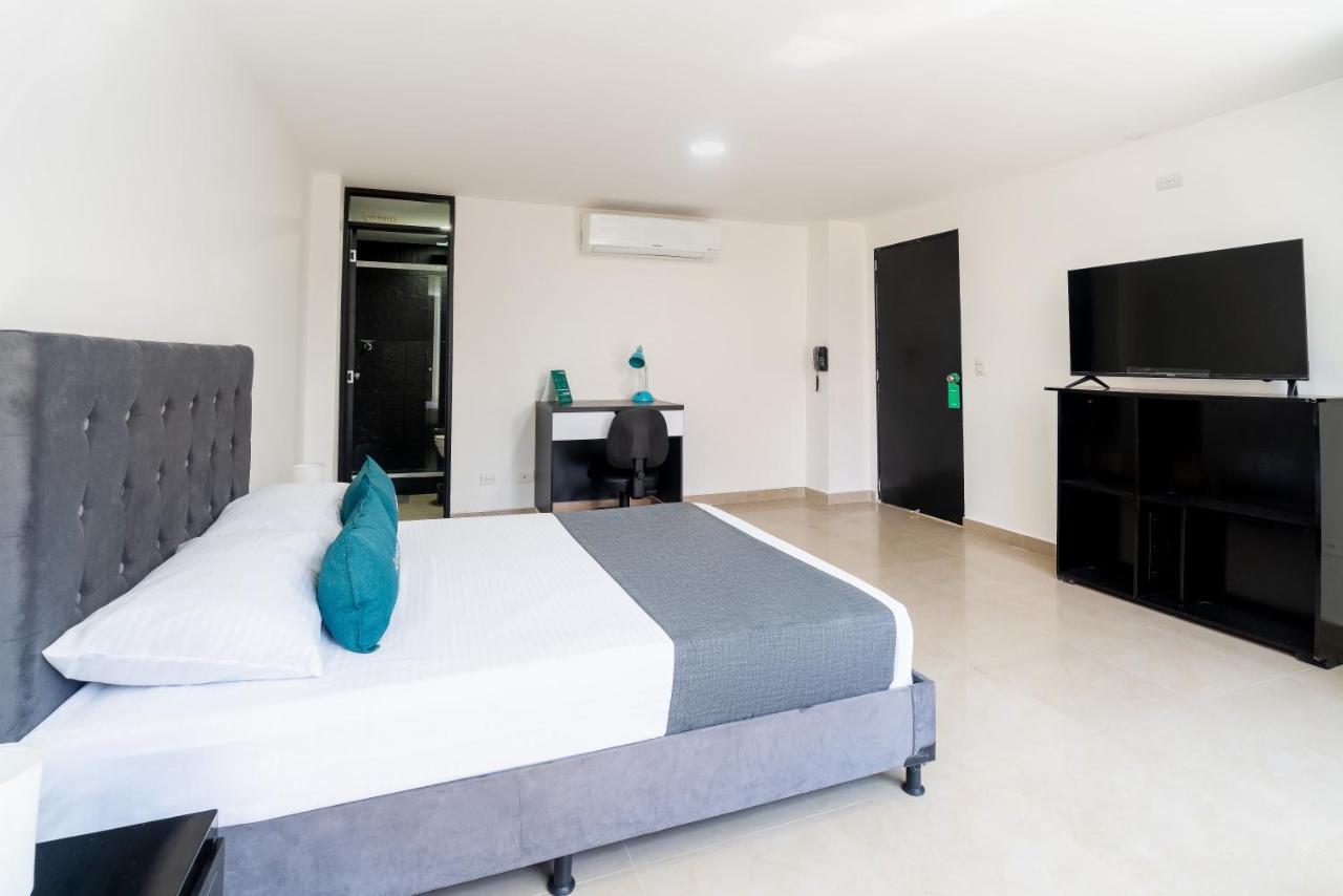 Ayenda Coliving La 78A Hotel Medellín Exterior foto
