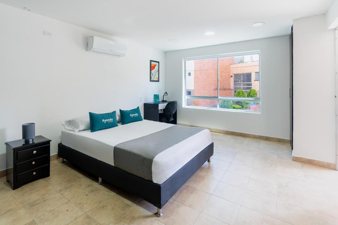 Ayenda Coliving La 78A Hotel Medellín Exterior foto